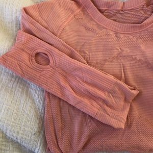 Lululemon long sleeve swiftly size 4
